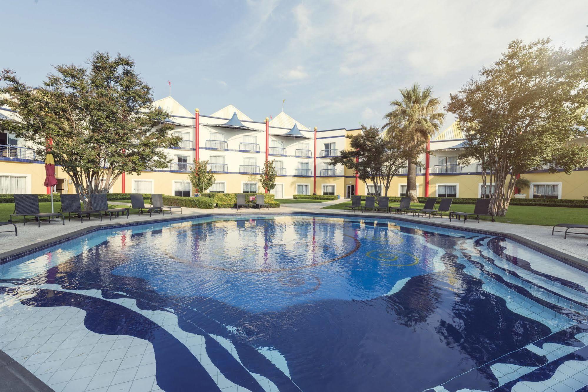 Carnival Club Hotel Johannesburg Exteriör bild